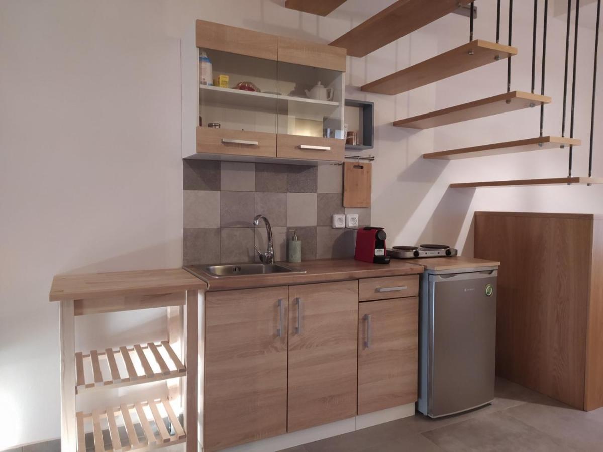 Monopati Eco Stay Raches  ภายนอก รูปภาพ